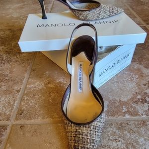 Manolo Blahniks Raffia Blend Beige Shoes Sz. Eur.36.5